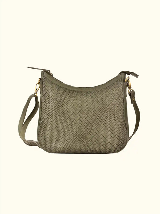 Buy a Fabulous Large Purse for Your Use That Looks Trendy