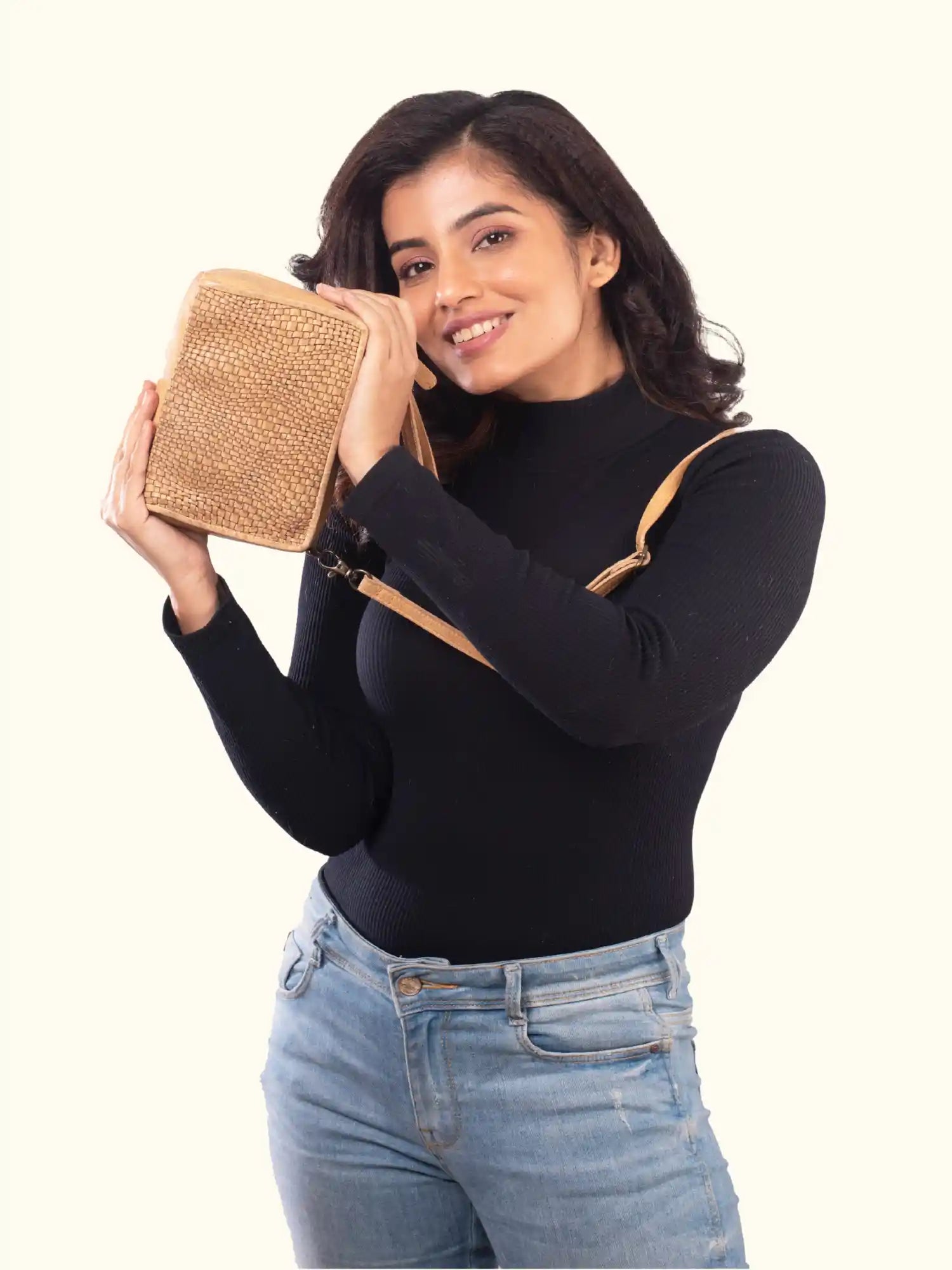 Destin Washed Leather Crossbody